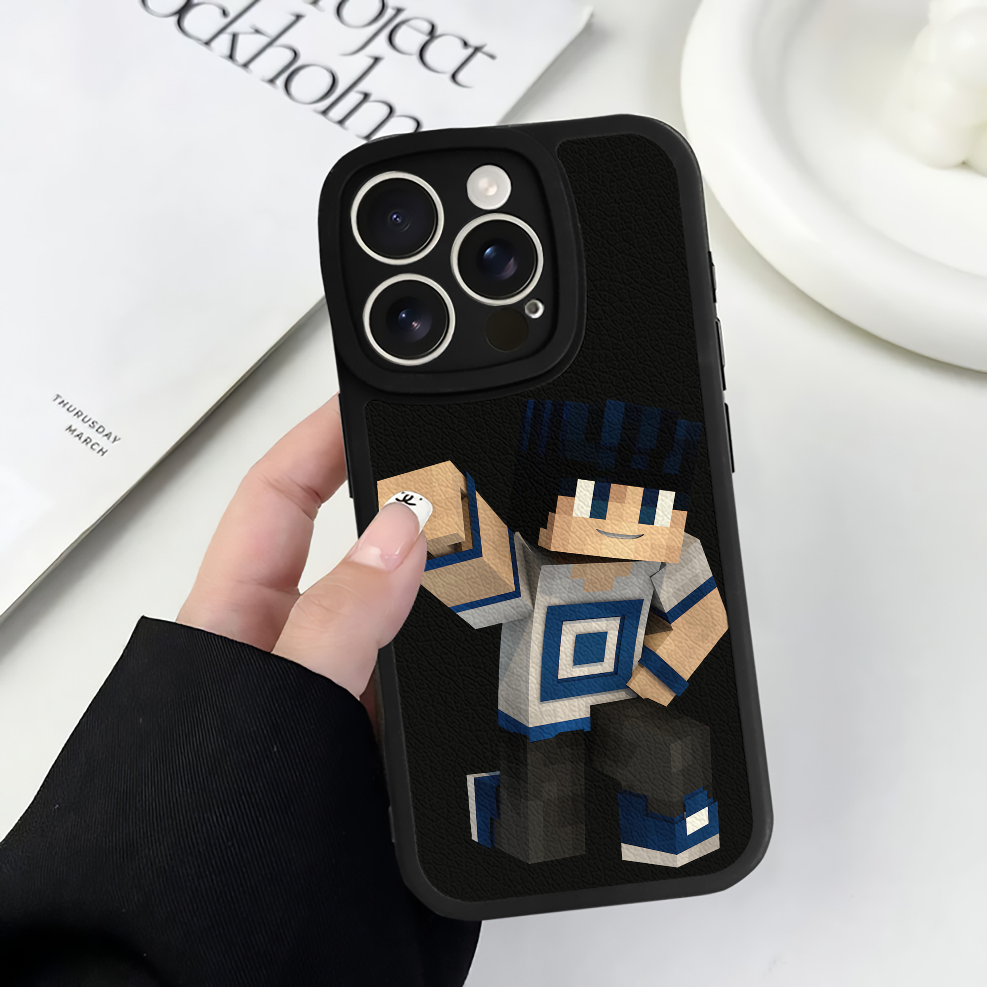 （画像用） マインクラフト ブロックの世界 Minecraft MC Block world 【iPhone 16シリーズ対応】シリコンスマホケース（レザー調） 材質：シリコン